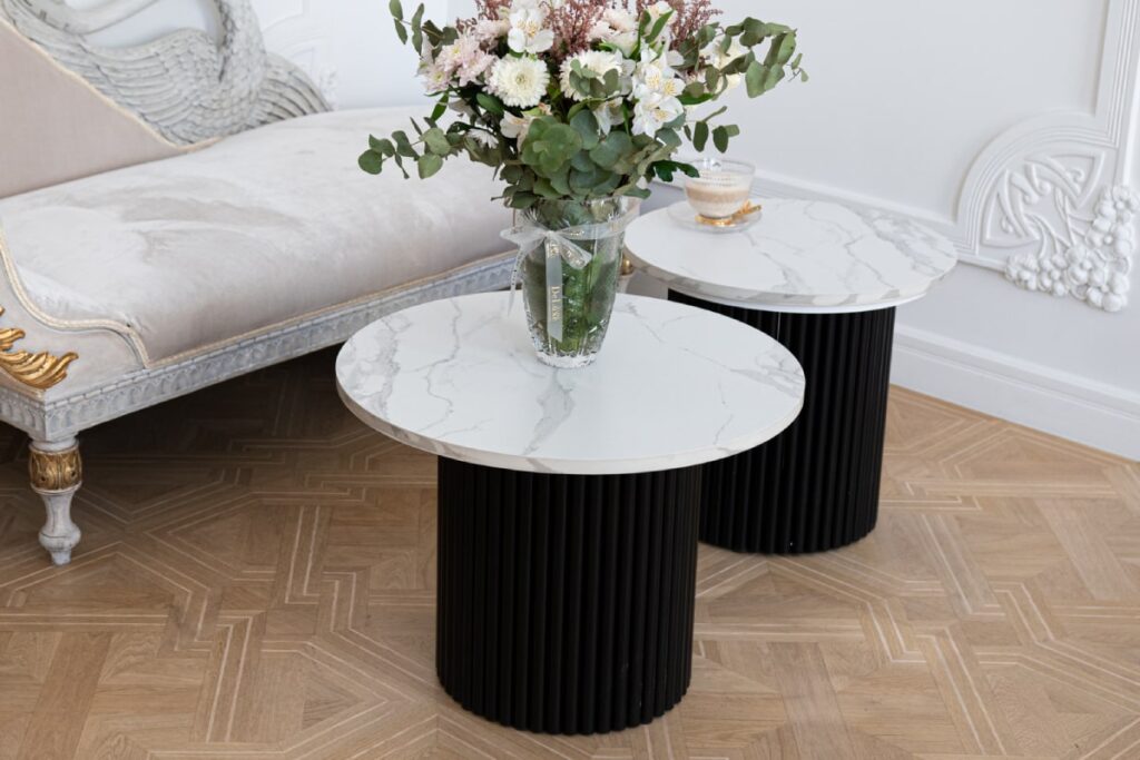 Couchtisch Afinia Shell Black – gesinterter Quarz